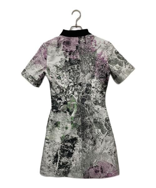 Desigual（デシグアル）Desigual (デシグアル) フロントジッパーファスナードレス ホワイト×ブラック サイズ:XSの古着・服飾アイテム