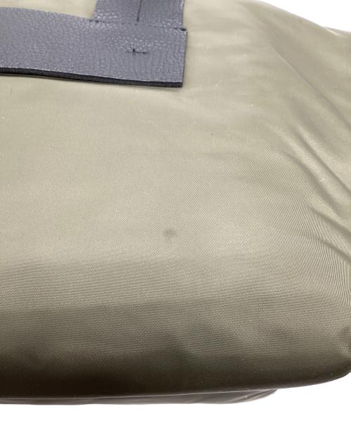 FEEL AND TASTE（フィールアンドテイスト）FEEL AND TASTE (フィールアンドテイスト) Ellsトートバッグ/中綿ボンディング加工トートバッグ カーキの古着・服飾アイテム