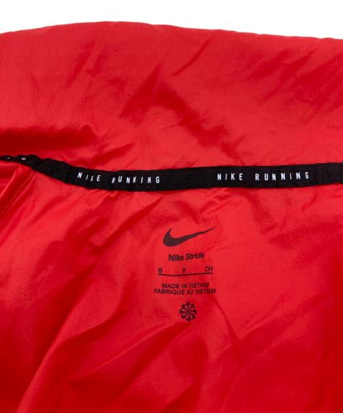 NIKE（ナイキ）NIKE (ナイキ) レペル UV ランニングジャケット レッド×グレー サイズ:Sの古着・服飾アイテム