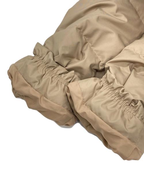 BLUE LABEL CRESTBRIDGE（ブルーレーベルクレストブリッジ）BLUE LABEL CRESTBRIDGE (ブルーレーベルクレストブリッジ) ファー付きダウンジャケット ベージュ サイズ:38の古着・服飾アイテム