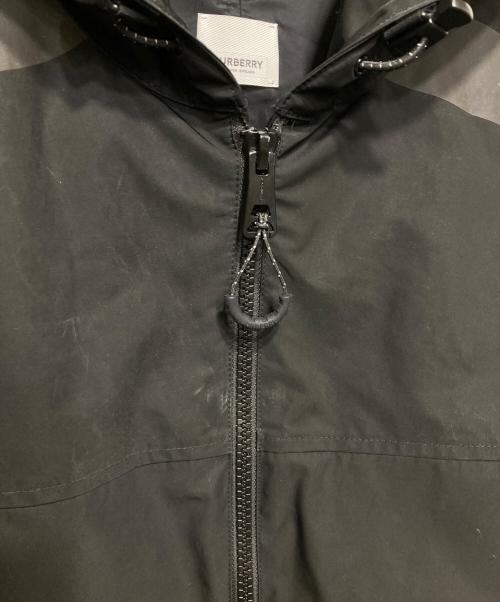 BURBERRY（バーバリー）BURBERRY (バーバリー) ロゴ フーデッドジャケット ブラック サイズ:Mの古着・服飾アイテム