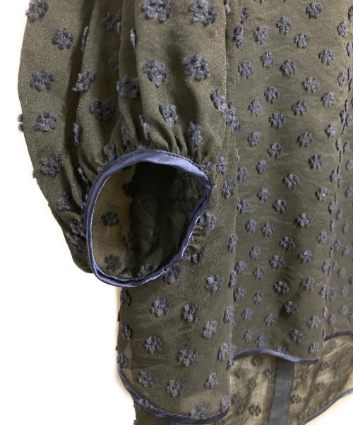 yori shirocon（ヨリ シロコン）yori shirocon (ヨリ シロコン) フローラバックリボンブラウス ネイビー サイズ:34の古着・服飾アイテム