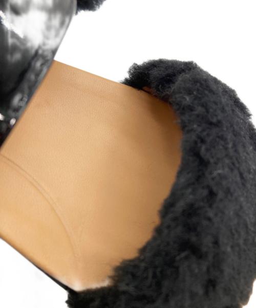 UGG（アグ）UGG (アグ) ル フラッフサンダル/ Le Fluff ブラック サイズ:24の古着・服飾アイテム