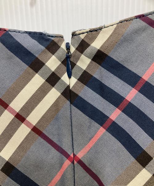 BURBERRY BLUE LABEL（バーバリー ブルー レーベル）BURBERRY BLUE LABEL (バーバリー ブルー レーベル) ノヴァチェックノースリーブワンピース ネイビー サイズ:36の古着・服飾アイテム