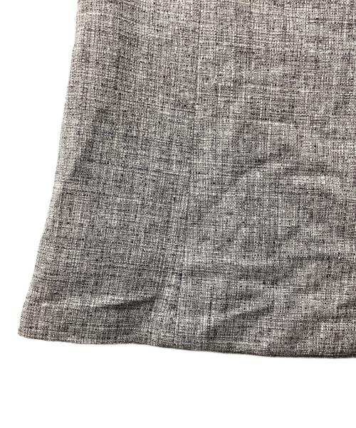 23区（ニジュウサンク）23区 (ニジュウサンク) スカートセットアップ グレー サイズ:32の古着・服飾アイテム