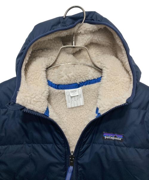 Patagonia（パタゴニア）Patagonia (パタゴニア) リバーシブルボアジャケット/ボーイズ ネイビー サイズ:XLの古着・服飾アイテム