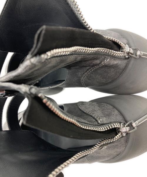 CHARLES & KEITH（チャールズアンドキース）CHARLES & KEITH (チャールズアンドキース) Robbie/アンクルストラップチャンキーメリージェーンブーツ グレー サイズ:37の古着・服飾アイテム