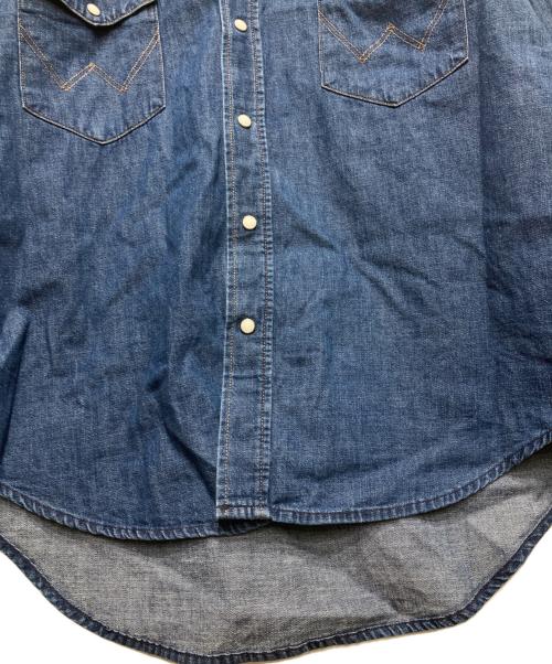 Wrangler（ラングラー）Wrangler (ラングラー) Deuxieme Classe (ドゥーズィエム クラス) 別注デニムウエスタンシャツ インディゴ サイズ:09（F）の古着・服飾アイテム