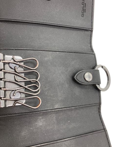 COACH（コーチ）COACH (コーチ) キーケース/5 リング キー ケース シグネチャー キャンバス ブラックの古着・服飾アイテム