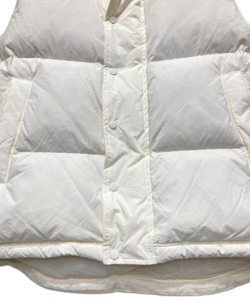 BEAUTY&YOUTH（ビューティーアンドユース）BEAUTY&YOUTH (ビューティーアンドユース) ダウンベスト ベージュ サイズ:なしの古着・服飾アイテム