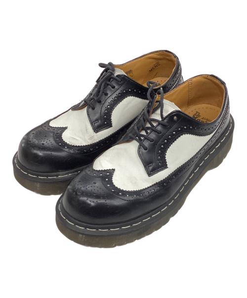Dr.Martens（ドクターマーチン）Dr.Martens (ドクターマーチン) 5ホール/レザーシューズ/ウイングチップ ブラック×ホワイト サイズ:UK8の古着・服飾アイテム
