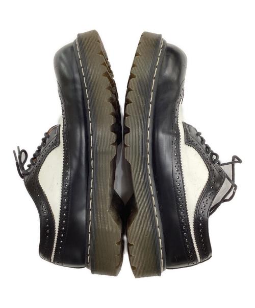 Dr.Martens（ドクターマーチン）Dr.Martens (ドクターマーチン) 5ホール/レザーシューズ/ウイングチップ ブラック×ホワイト サイズ:UK8の古着・服飾アイテム