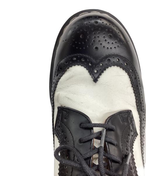 Dr.Martens（ドクターマーチン）Dr.Martens (ドクターマーチン) 5ホール/レザーシューズ/ウイングチップ ブラック×ホワイト サイズ:UK8の古着・服飾アイテム