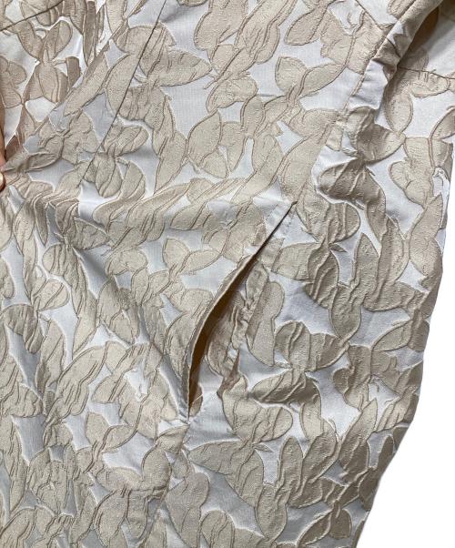 SOUAIRE（ソアール）SOUAIRE (ソアール) ノースリーブワンピース ベージュ サイズ:Mの古着・服飾アイテム