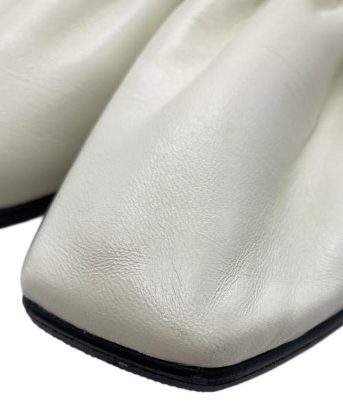 PELLICO SUNNY（ペリーコサニー）PELLICO SUNNY (ペリーコサニー) ギャザーバレーシューズ ホワイト サイズ:39の古着・服飾アイテム