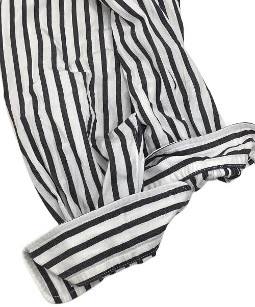 ENDS and MEANS（エンズアンド ミーンズ）ENDS and MEANS (エンズアンド ミーンズ) ストライプシャツ ホワイト×グレー サイズ:Mの古着・服飾アイテム