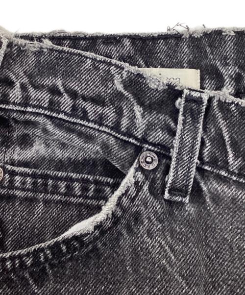 77circa（ナナナナサーカ）77circa (ナナナナサーカ) 再構築デニムパンツ グレー サイズ:表記なしの古着・服飾アイテム