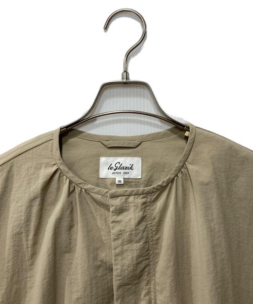 LE GLAZIK（ル グラジック）LE GLAZIK (ル グラジック) ノーカラージャケット ベージュ サイズ:36の古着・服飾アイテム