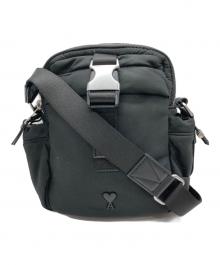 AMI Alexandre Mattiussi（アミアレクサンドルマテュッシ）の古着「Ami de Coeur クロスボディ ポケットバッグ ショルダーバッグ」｜ブラック