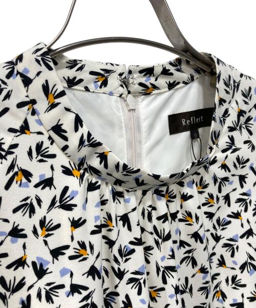 ReFLEcT（リフレクト）Reflect (リフレクト) フラワープリントワンピース ベージュ サイズ:9の古着・服飾アイテム