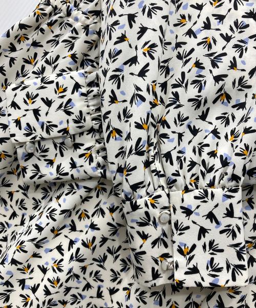 ReFLEcT（リフレクト）Reflect (リフレクト) フラワープリントワンピース ベージュ サイズ:9の古着・服飾アイテム