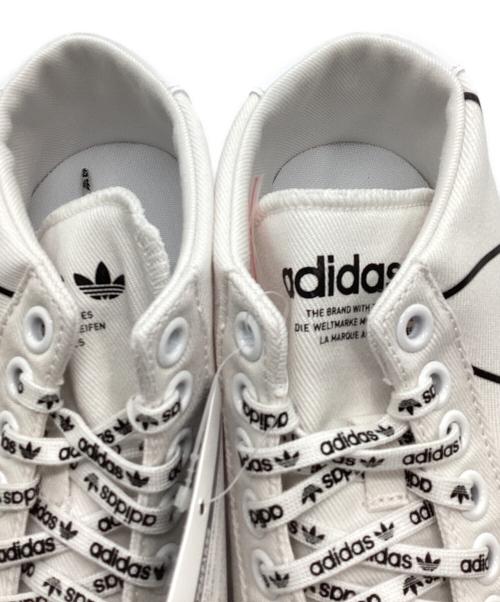 adidas（アディダス）adidas (アディダス) COURTVANTAGE HEEL/コートバンテージ ヒール ホワイト サイズ:24.0の古着・服飾アイテム