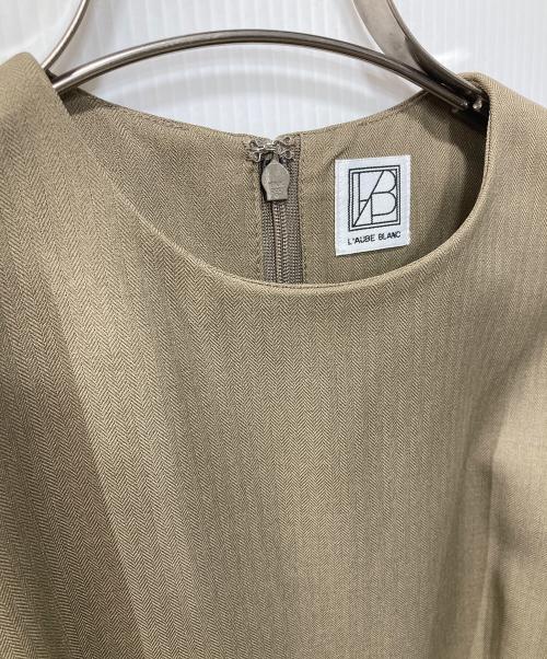 laubeblanc（ローブ ブラン）laubeblanc (ローブ ブラン) ノースリーブワンピース/Belted Pleats Dress ブラウン サイズ:Mの古着・服飾アイテム