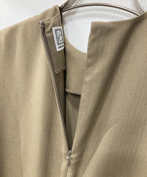 laubeblanc（ローブ ブラン）laubeblanc (ローブ ブラン) ノースリーブワンピース/Belted Pleats Dress ブラウン サイズ:Mの古着・服飾アイテム