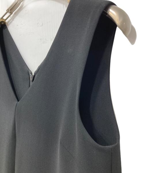 theory（セオリー）theory (セオリー) Vネックジャンプスーツ ブラック サイズ:2の古着・服飾アイテム