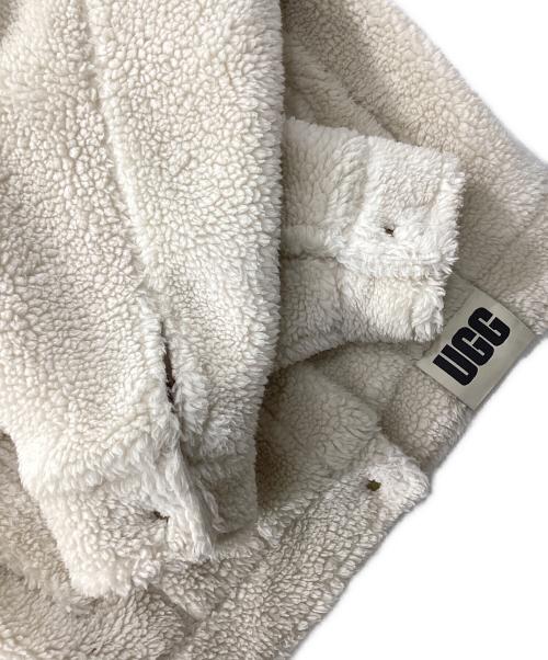 UGG（アグ）UGG (アグ) フランキー シェルパ トラッカー ジャケット/ボアジャケット ベージュ サイズ:Mの古着・服飾アイテム