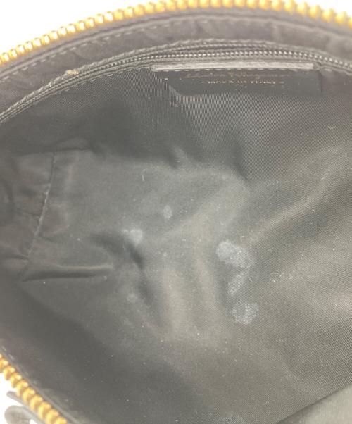 Salvatore Ferragamo（サルヴァトーレ フェラガモ）Salvatore Ferragamo (サルヴァトーレ フェラガモ) ヴァラナイロンポーチ ブラックの古着・服飾アイテム