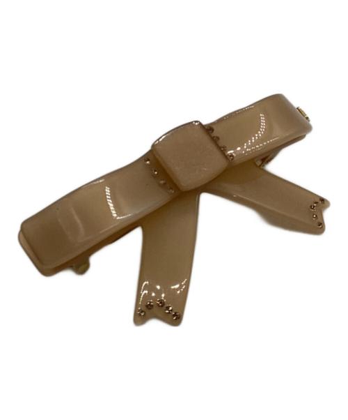 ALEXANDRE de Paris（アレクサンドルドゥパリ）ALEXANDRE DE PARIS (アレクサンドルドゥパリ) リボンモチーフバレッタ ベージュの古着・服飾アイテム