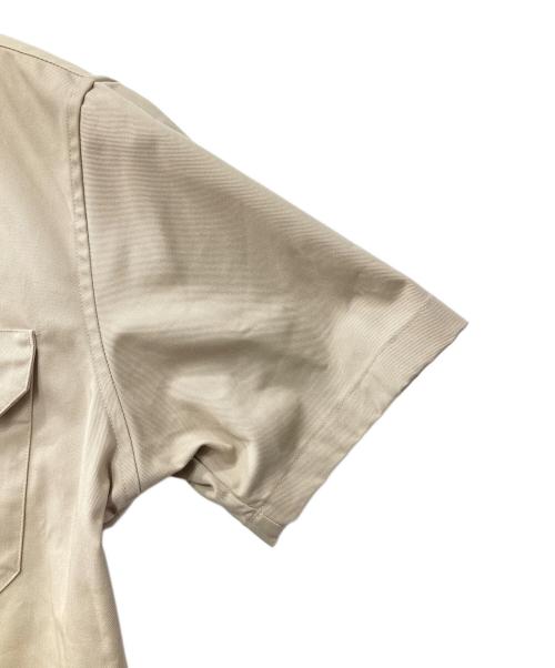 Carhartt WIP（カーハート ワーク イン プログレス）CARHARTT WIP (カーハート ワーク イン プログレス) S/Sマスターシャツ/ワークシャツ ベージュ サイズ:Lの古着・服飾アイテム