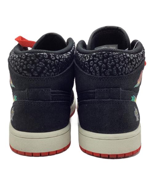 NIKE（ナイキ）NIKE (ナイキ) AIR JORDAN1 MID SIEMPIA FAMILIA/ハイカットスニーカー ブラック サイズ:23.5の古着・服飾アイテム