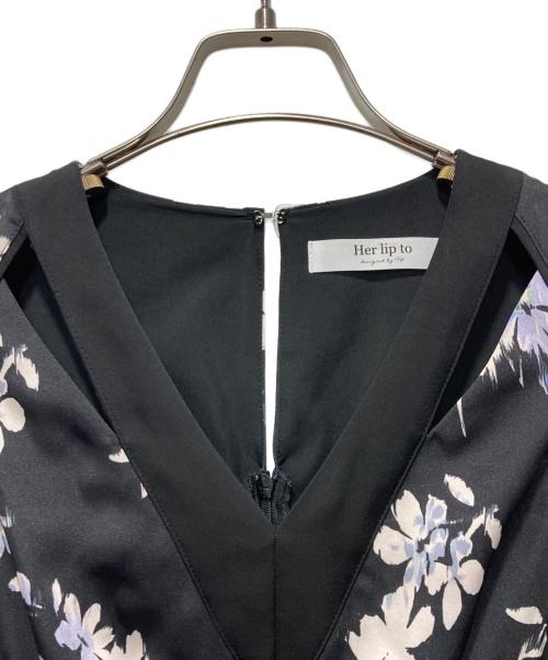HER LIP TO（ハーリップトゥ）Her lip to (ハーリップトゥ) Muse Floral Cut-Out Dress/ワンピース ネイビー サイズ:Sの古着・服飾アイテム