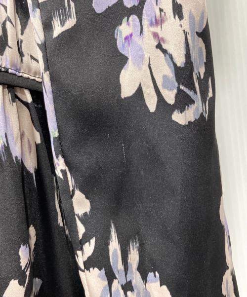 HER LIP TO（ハーリップトゥ）Her lip to (ハーリップトゥ) Muse Floral Cut-Out Dress/ワンピース ネイビー サイズ:Sの古着・服飾アイテム
