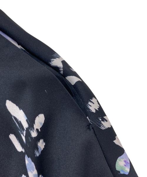 HER LIP TO（ハーリップトゥ）Her lip to (ハーリップトゥ) Muse Floral Cut-Out Dress/ワンピース ネイビー サイズ:Sの古着・服飾アイテム