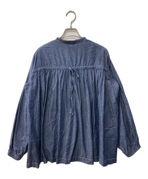 YORI（ヨリ）yori (ヨリ) デニムバックリボンギャザーブラウス インディゴ サイズ:Fの古着・服飾アイテム