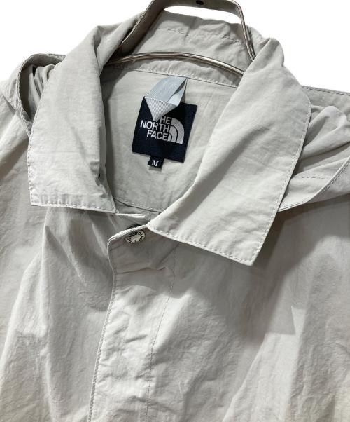 THE NORTH FACE（ザ ノース フェイス）THE NORTH FACE (ザ ノース フェイス) ロールパック ジャーニーズ コート/Rollpack Journeys Coat アイボリー サイズ:Mの古着・服飾アイテム