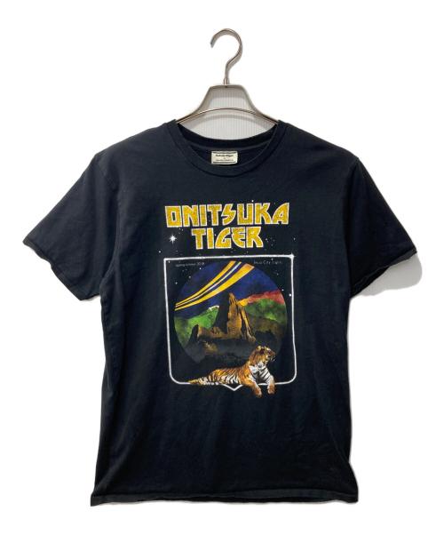 Onitsuka Tiger（オニツカタイガー）Onitsuka Tiger (オニツカタイガー) ANDREA POMPILIO (アンドレアポンピリオ) プリントTシャツ ブラック サイズ:Lの古着・服飾アイテム
