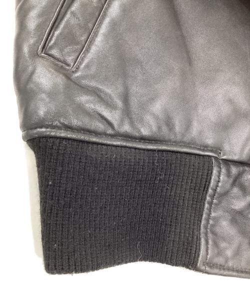 AVIREX（アヴィレックス）AVIREX (アヴィレックス) 襟ボアラムレザーダウンジャケット ブラック サイズ:Fの古着・服飾アイテム