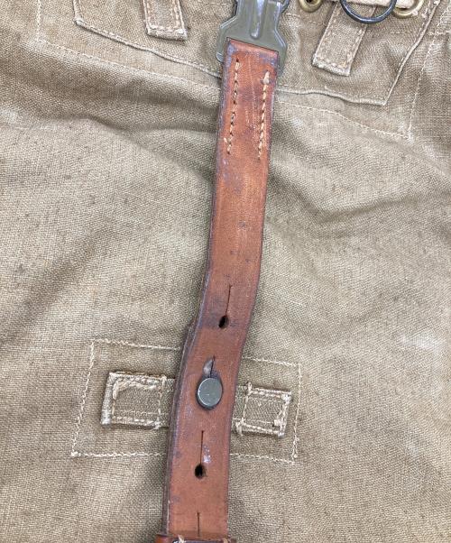 チェコ軍（チェコグン）チェコ軍 (チェコグン) M60 コットンリネン バックパック カーキの古着・服飾アイテム