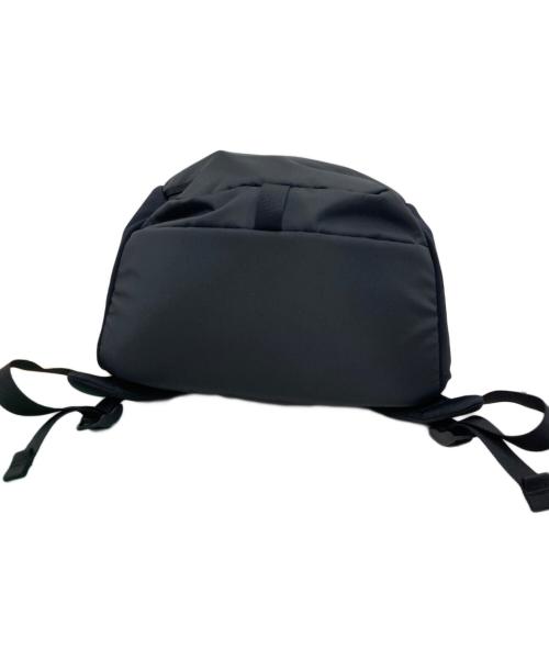 Patagonia（パタゴニア）Patagonia (パタゴニア) Atom Daypack ブラックの古着・服飾アイテム