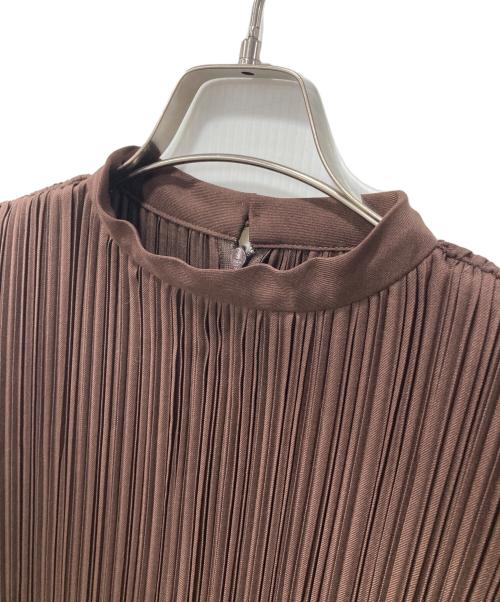 foufou（フーフー ザドレス）foufou (フーフー ザドレス) プリーツワンピース ブラウン サイズ:表記無しの古着・服飾アイテム