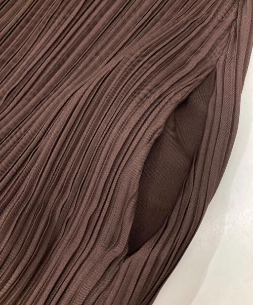 foufou（フーフー ザドレス）foufou (フーフー ザドレス) プリーツワンピース ブラウン サイズ:表記無しの古着・服飾アイテム