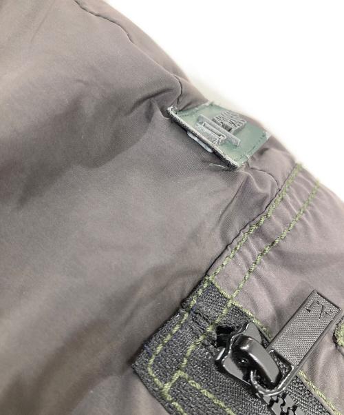 ARMANI JEANS（アルマーニジーンズ）ARMANI JEANS (アルマーニジーンズ) 中綿ジャケット カーキ サイズ:52の古着・服飾アイテム