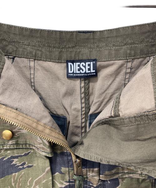 DIESEL（ディーゼル）DIESEL (ディーゼル) 迷彩柄 フルジップ ミリタリーミニスカート カーキ サイズ:24の古着・服飾アイテム