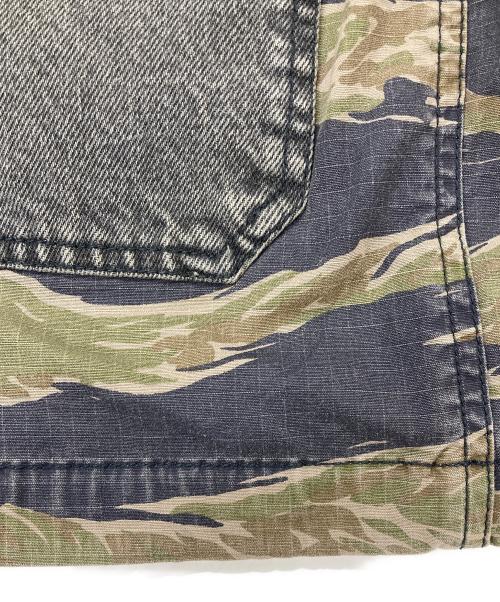 DIESEL（ディーゼル）DIESEL (ディーゼル) 迷彩柄 フルジップ ミリタリーミニスカート カーキ サイズ:24の古着・服飾アイテム