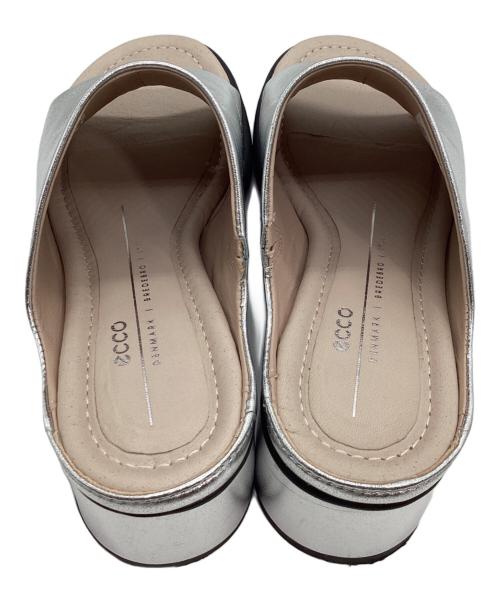 ECCO（エコー）ECCO (エコー) ウィメンズ レザーミュールサンダル シルバー サイズ:EU38の古着・服飾アイテム