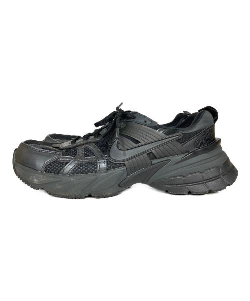 NIKE（ナイキ）NIKE (ナイキ) ローカットスニーカー/W V2K RUN BLACK/DK SMOKE GREY-ANTHRACITE ブラック サイズ:26.0の古着・服飾アイテム